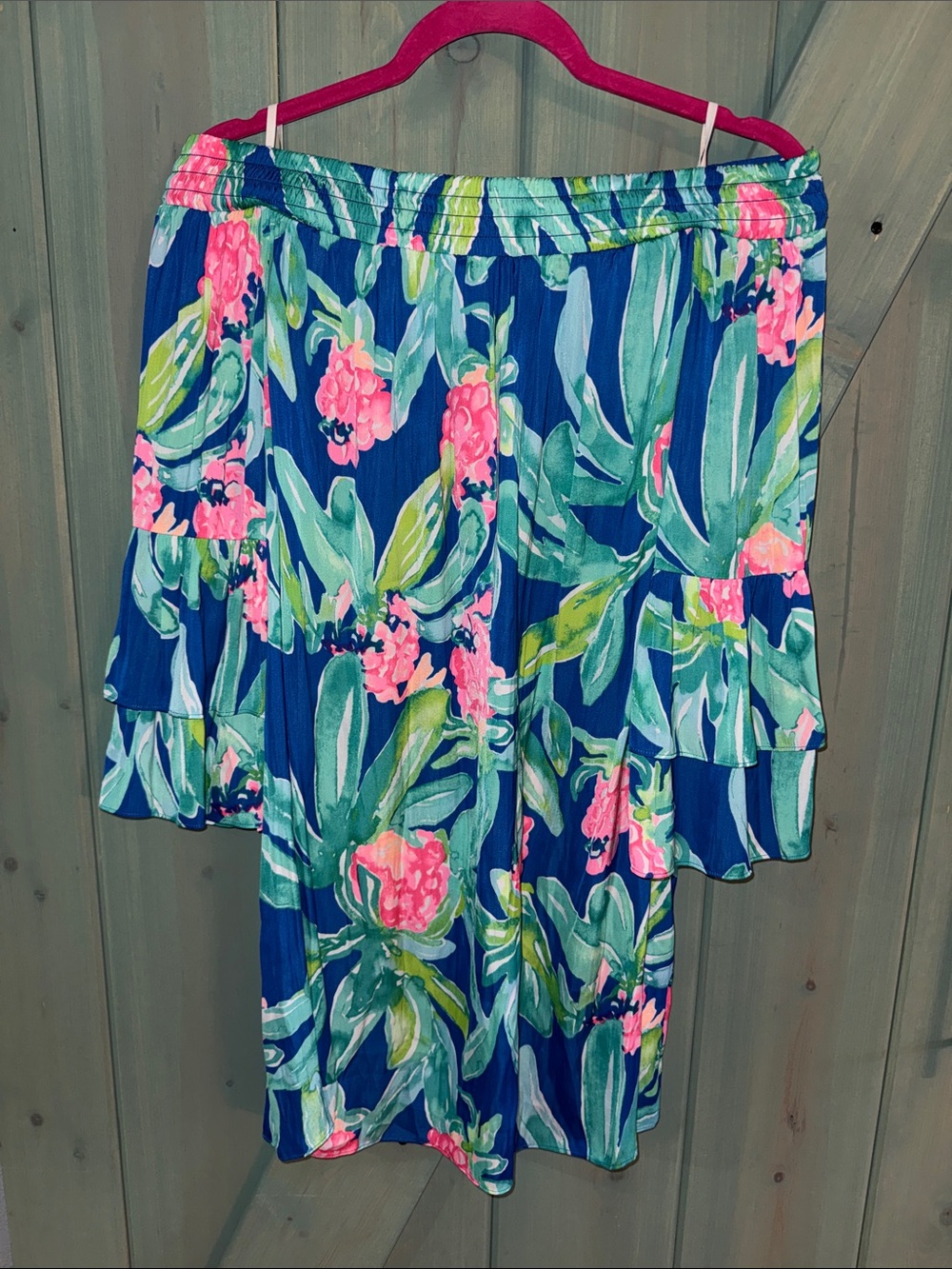 Lilly Pulitzer off the shoulder dress size M EUC